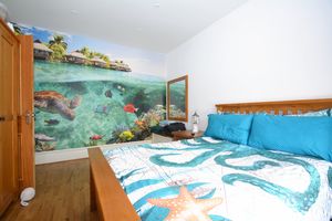 Photo 6- click for photo gallery